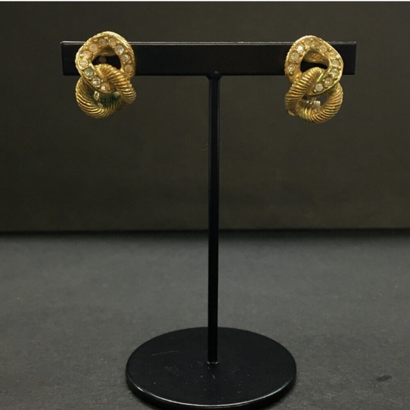 Christian DiorRhinestone Gold Tone Earrings💝 - Picture 1 of 4
